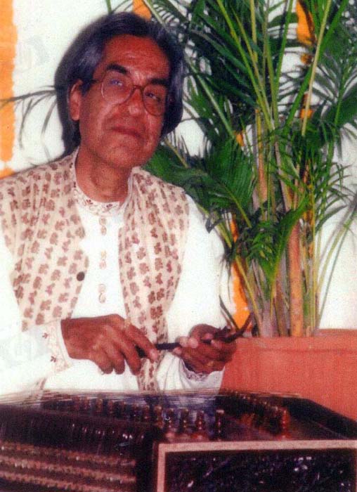 Pt. Omprakash Chourasiya on Santoor